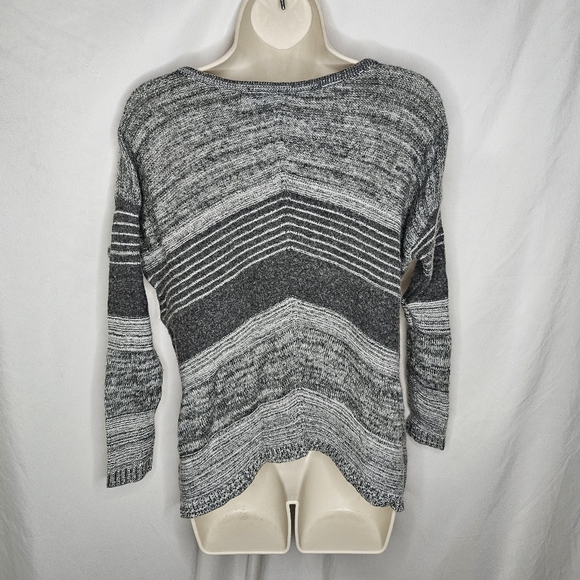 Women Express Gray Wool Mohair Long Sleeve Chevron Striped Pullover Sweater XS S - Picture 3 of 7
